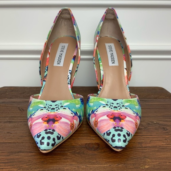 Steve Madden Shoes - STEVE MADDEN Varcityy Pointed Toe D’Orsay Heel